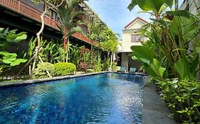 Casa Verde Guesthouse